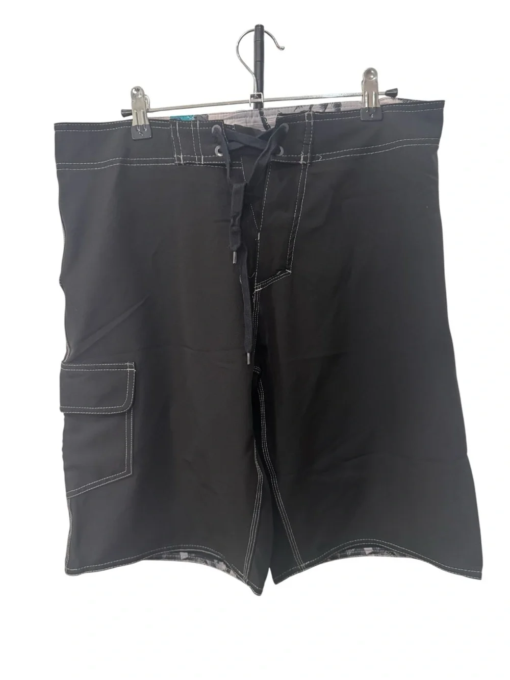 Burnside black Performance Cargo Board Shorts mens size 30